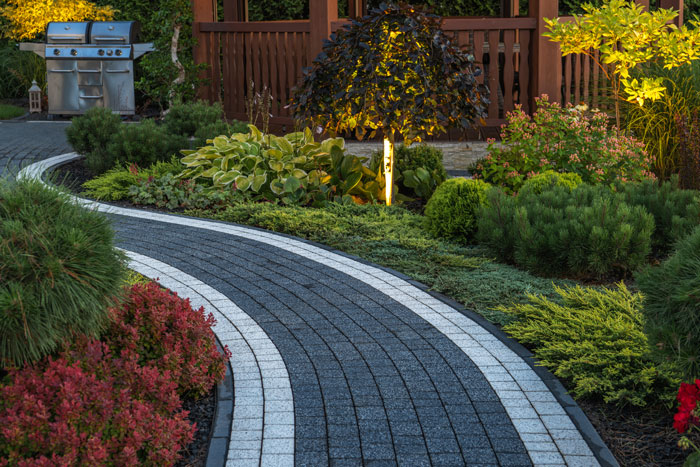 Garden Paths & Walkways Garden Paths & Walkways